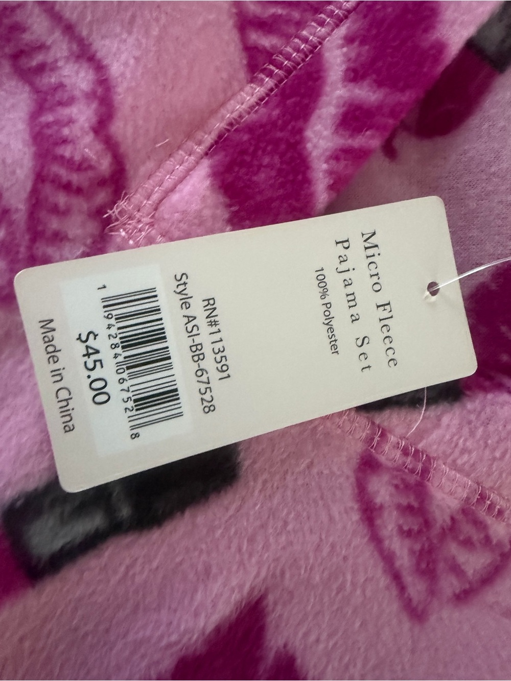 Mayfair Micro fleece Cozy lips -Print V-Neck Pajama Set - pink - Picture 6 of 7